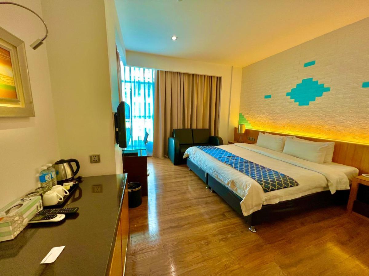 New World Express Motel Bintulu Eksteriør bilde